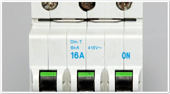 Circuit breaker Din - T voltage rating 6kA